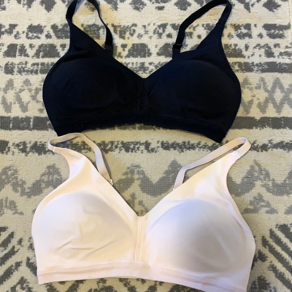True & Co bras Small molded